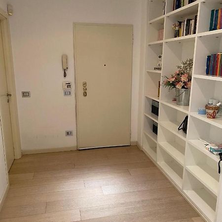 Lovely Apartment In The New Porta Nuova Area Milano Eksteriør bilde