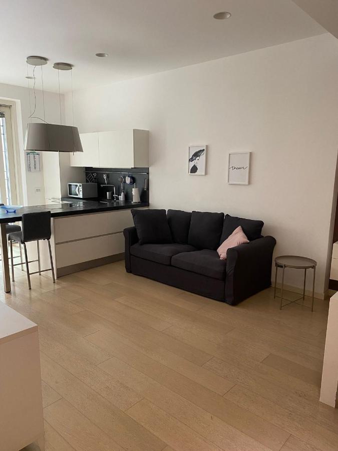 Lovely Apartment In The New Porta Nuova Area Milano Eksteriør bilde