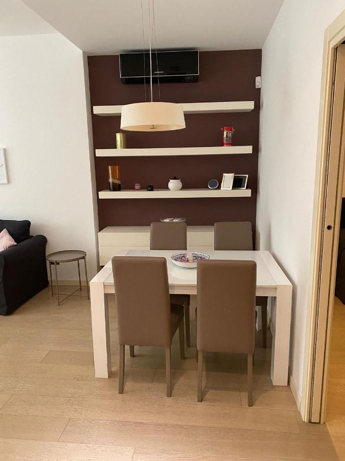 Lovely Apartment In The New Porta Nuova Area Milano Eksteriør bilde
