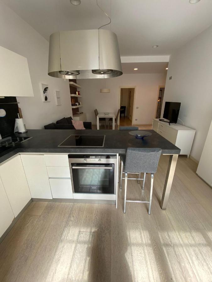 Lovely Apartment In The New Porta Nuova Area Milano Eksteriør bilde